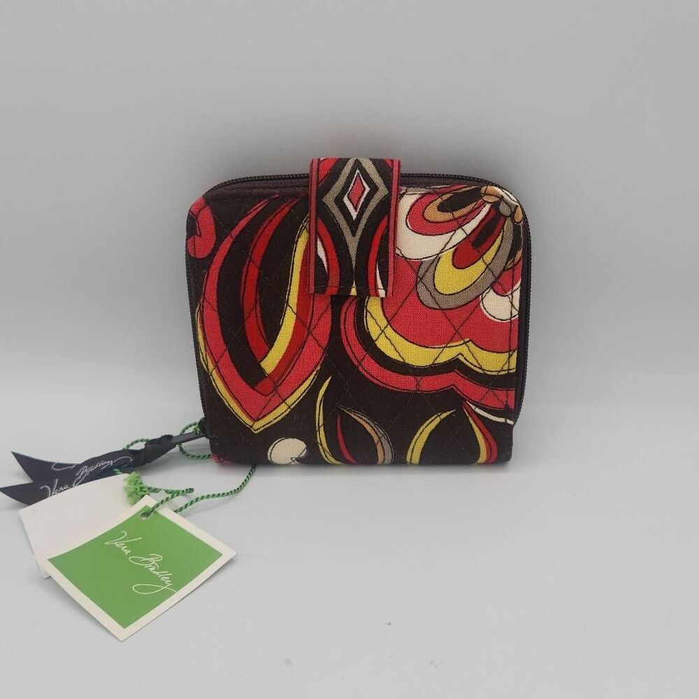 Vera Bradley puccini  brown floral quilted bifold wallet
